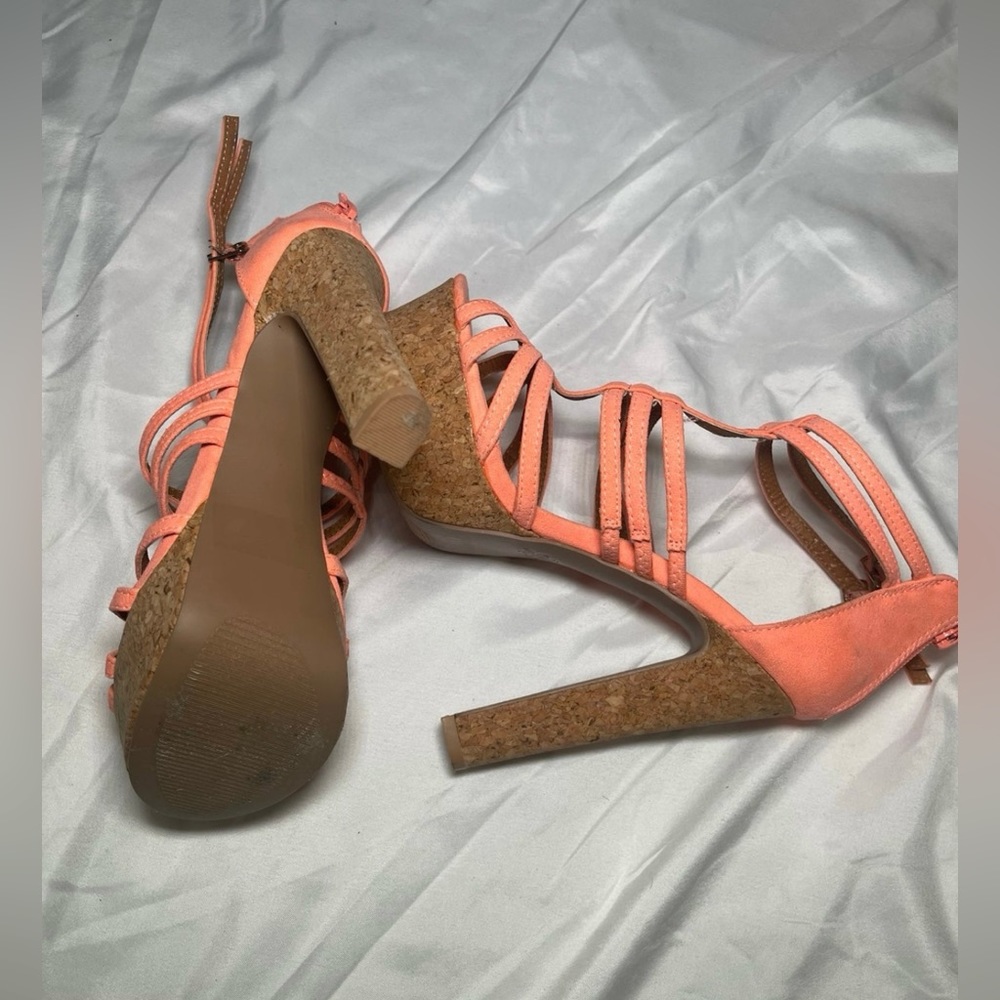 Charlotte Russe peach heels - Picture 2 of 4